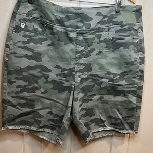Belle by Kim Gravel Camo Jean shorts for summer w pockets
